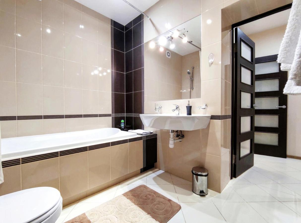Positive Apartment Lviv Exterior photo